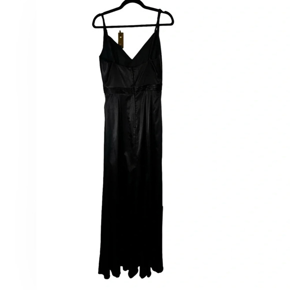 Formal size 6 black gown maxi dress excellent condition - Picture 3 of 8